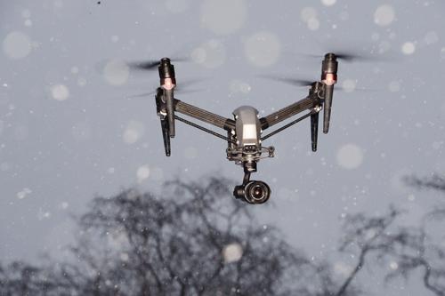Telegraph: британские чиновники обеспокоены использованием в полиции большого количества китайских дронов