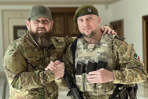 Кадыров опубликовал видео разговора с командиром спецназа «Ахмат» Алаудиновым, рассказавшим подробности своего отравления