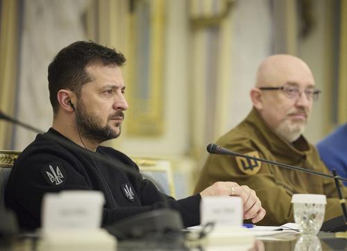 Резников заявил, что остался на посту министра обороны Украины по личной просьбе Зеленского