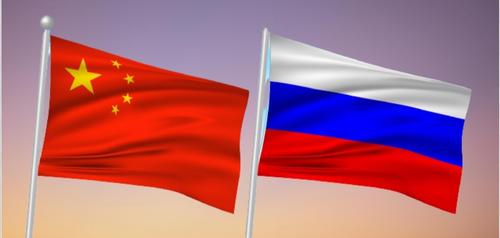 Политолог Санакоев: «Весь мир ориентируется на Россию и Китай»