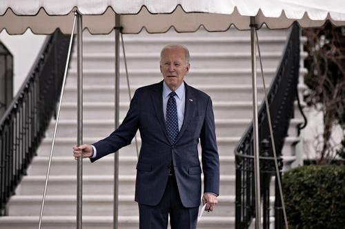 Врач Белого дома О'Коннор: здоровье 80-летнего Байдена позволяет ему выполнять обязанности президента США без ограничений   