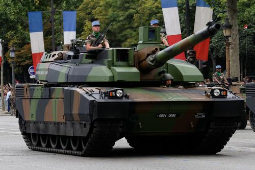 Обещанные Украине Макроном французские танки, возможно, так и останутся обещанием