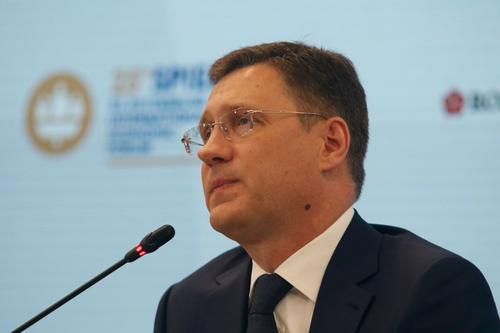 Вице-премьер Новак сообщил, что в России изучают необходимость ответа на потолок цен на нефтепродукты