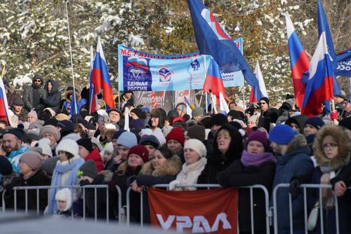 12 тысяч южноуральцев посетили митинг-концерт «Слава защитникам Отечества»