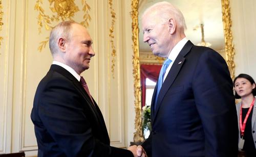 Госдеп США обнародовал стоимость подарка, сделанного Путиным Байдену на саммите в Женеве