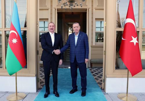 Эрдоган и Алиев во время встречи в Стамбуле обсудили вопросы нормализации отношений Баку и Еревана