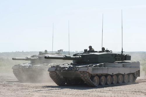 Военный эксперт Литовкин: поставляемые Европой танки Leopard 1 на Украину не укрепят обороноспособность страны 