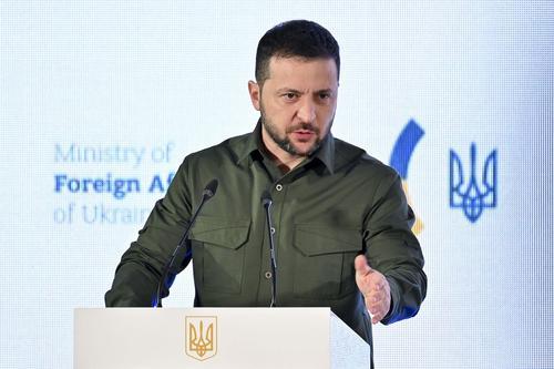 Зеленский снял с должности командующего операцией в Донбассе генерала Москалева