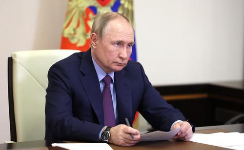 Песков: Путин и члены Совбеза на совещании в пятницу детально обсудили атаку диверсантов ВСУ в Брянской области