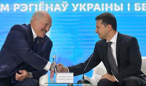 Политолог Марков связал оскорбительный выпад Лукашенко в сторону Зеленского с нежеланием белорусского лидера участвовать в СВО