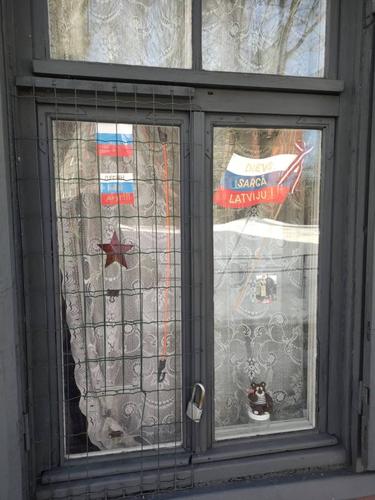 В Риге появились флаги России и надпись – «Путин – мой друг»