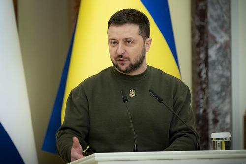 Бывший депутат Рады Кива: президент Зеленский и его команда планируют покинуть Украину   