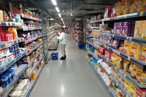 Британцы удивились изобилию продуктов в магазине в Перми