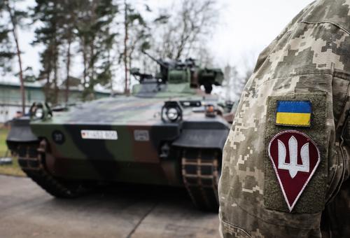 AT: Киев будет вынужден прийти к мирному решению конфликта на Украине из-за истощения сил и вооружения