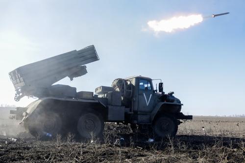 Украинские войска выпустили по Киевскому району Донецка десять ракет из РСЗО