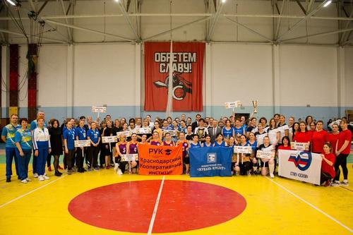 Соревнования по волейболу в рамках Спартакиады трудящихся прошли в Краснодаре