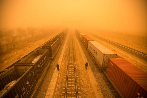 Пыльные бури вызывали всплеск загрязнения воздуха на севере Китая