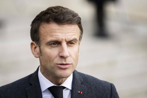 Президент Франции Макрон заявил, что не собирается выдвигаться на новый срок и готов жертвовать популярностью