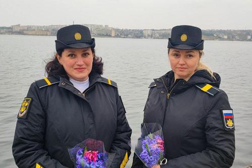 Минобороны: российские женщины-военные отразили атаку БПЛА на объекты в Севастополе