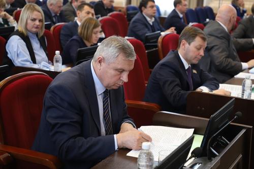 В ЗСК утвердили результаты исполнения краевых госпрограмм за 2022 год