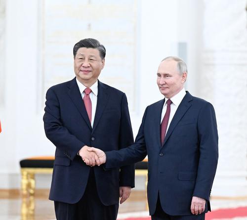 Националисты Латвии в бешенстве от встречи президента России и лидера Китая