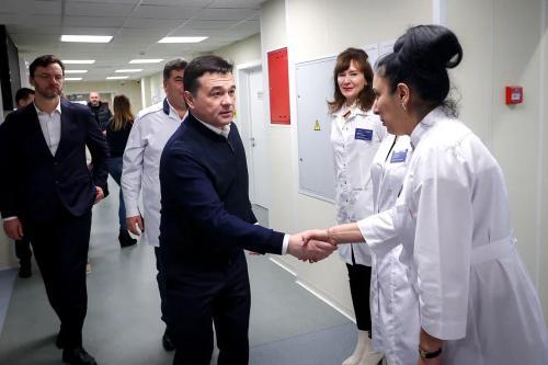Губернатор Подмосковья проверил работу новой поликлиники в Раменском горокруге