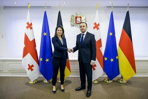 Бербок и Гарибашвили обсудили в Тбилиси перспективы получения Грузией статуса кандидата в члены ЕС