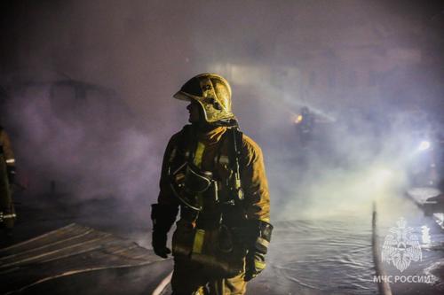 В Невском районе Петербурга горел винзавод 