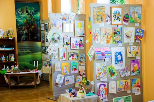 В Хабаровске открылась выставка детского творчества «Русь Пасхальная»