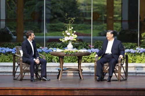 Китайский эксперт Чжан Синь заявил, что Макрону и Си удалось договориться о «практическом сотрудничестве» - вопреки желанию США