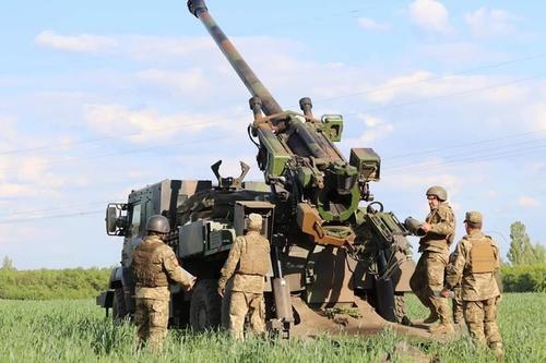 Дания может в течение месяца передать Украине девятнадцать самоходных артиллерийских установок Caesar