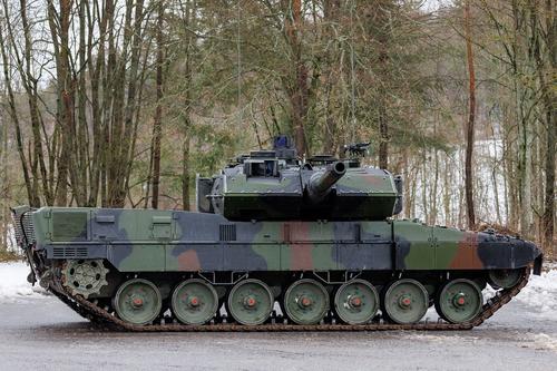 РИА Новости: поставленные ВСУ Leopard уже действуют на Херсонском направлении, один из танков войска России затопили в болоте