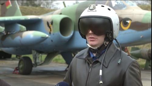 Белорусские военные лётчики прошли курс применения тактического ядерного оружия 