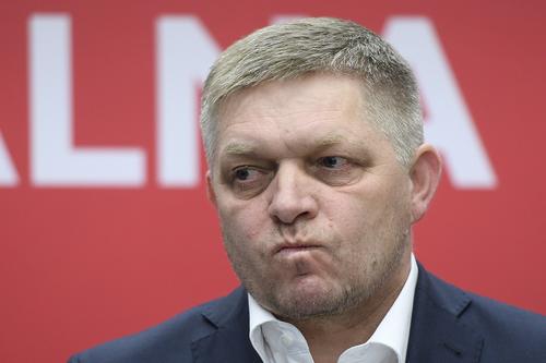 Бывший премьер Словакии Фицо обратился к властям страны с призывом ограничить ввоз зерна из Украины