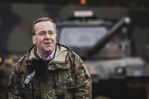 Министр обороны ФРГ Писториус: прекращение поставок оружия Киеву будет означать немедленный конец Украины