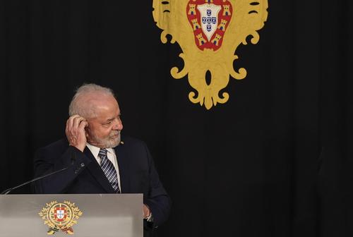 Президент Лула да Сильва заявил, что Бразилия не собирается угождать кому-либо своим мнением по конфликту на Украине