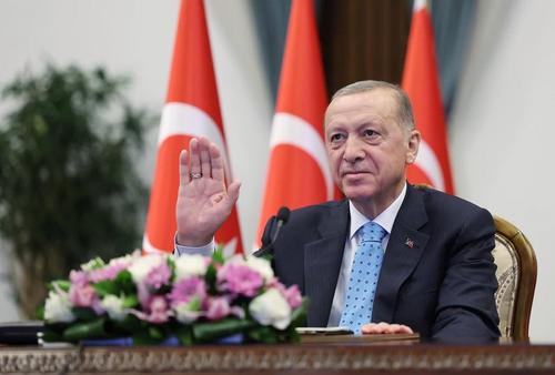 Политолог Марков после появления Эрдогана на публике вновь заявил о возможном отравлении его западными «врагами»