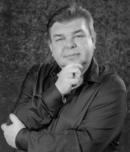 Актер Павел Ртищев ушел из жизни на 52 году жизни