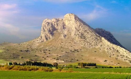 Археологи обнаружили новый мегалитический памятник в самом сердце Андалусии на юге Испании