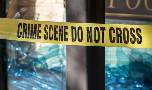 Девять человек погибли при стрельбе в торговом центре в Техасе