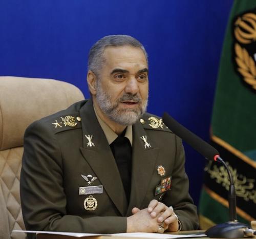 Иран намерен оснастить САА современным оружием