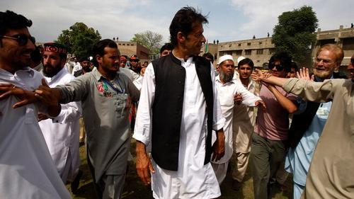 Пакистанские оппозиционеры отпраздновали освобождение экс-премьера Хана