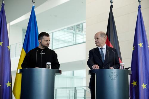 Зеленский сообщил, что Украина создает «истребительную коалицию» из западных военных самолетов, и призвал Германию помочь с этим