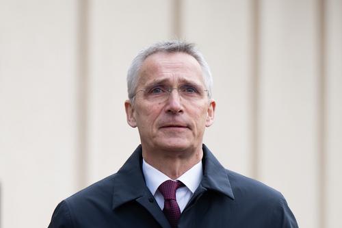 Столтенберг сообщил, что не планирует оставаться на посту генсека НАТО, если ему в октябре предложат новый срок