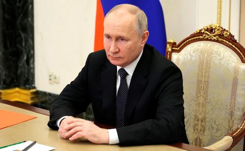 Путин заявил, что Россия сейчас переживает нелегкие времена