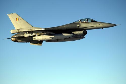 Politico: США начали думать об обучении ВСУ применению истребителей F-16 еще до саммита в Японии 