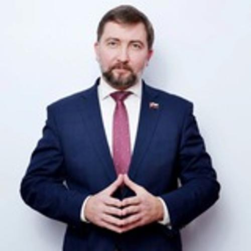 Исполняющий обязанности главы Минздрава Коми Игорь Дягилев объявил о решении отправиться на службу в зону СВО