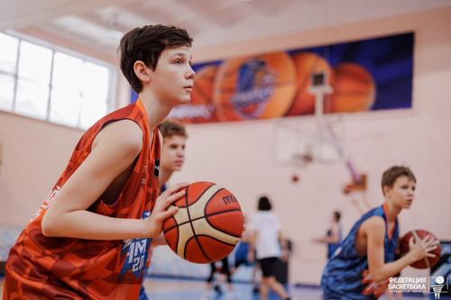 В Челябинске начинающим баскетболистам помогут профессиональные спортсмены