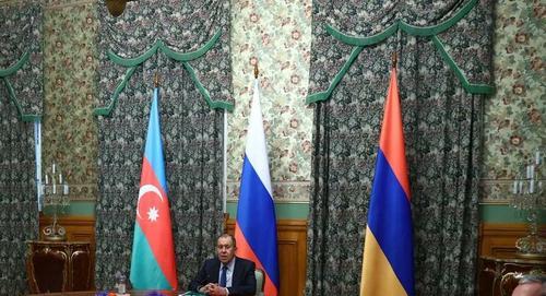 Премьер-министр Армении Пашинян и президент Азербайджана Алиев устроили перепалку из-за термина «зангезурский коридор»