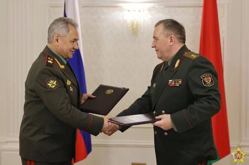 Шойгу и Хренин подписали документы о порядке содержания ядерного оружия РФ в хранилище на территории Белоруссии